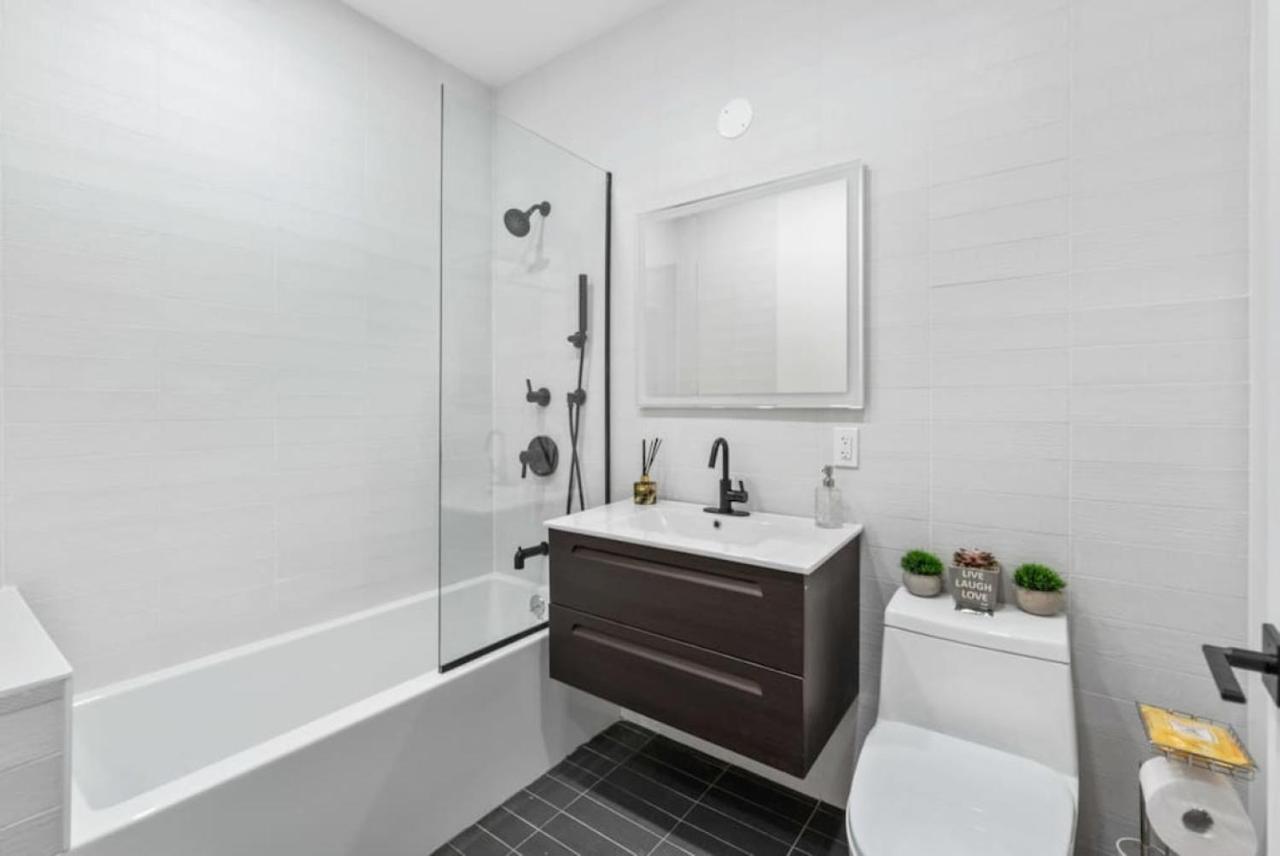 Top Notch 2Br Suite Minutes To Central Park New York Kültér fotó